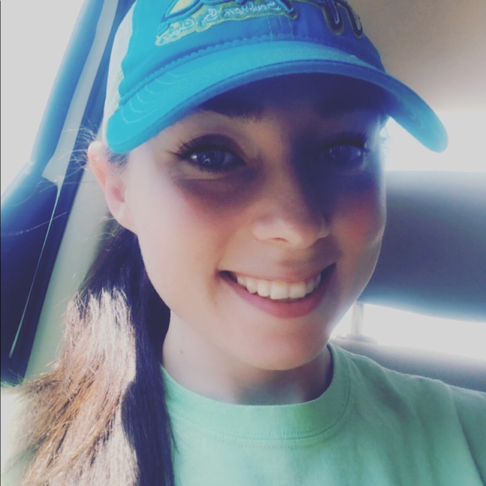 Meet your Posher, Kayla
